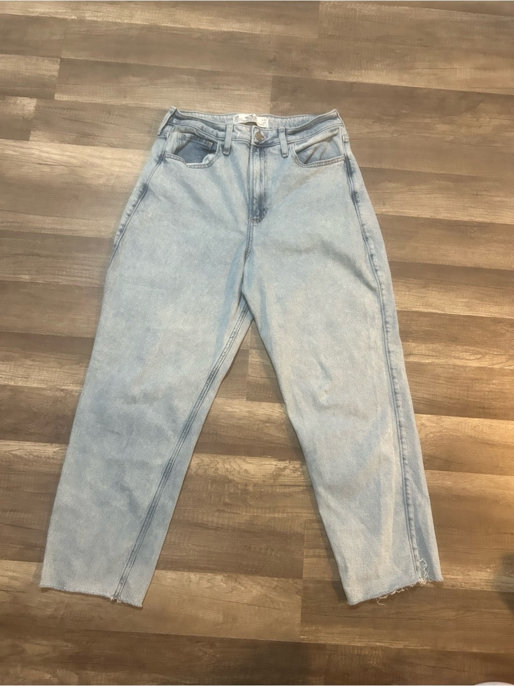 Hollister Women’s Curvy Ultra High Rise Vintage Straight Jeans Light Wash Sz 31